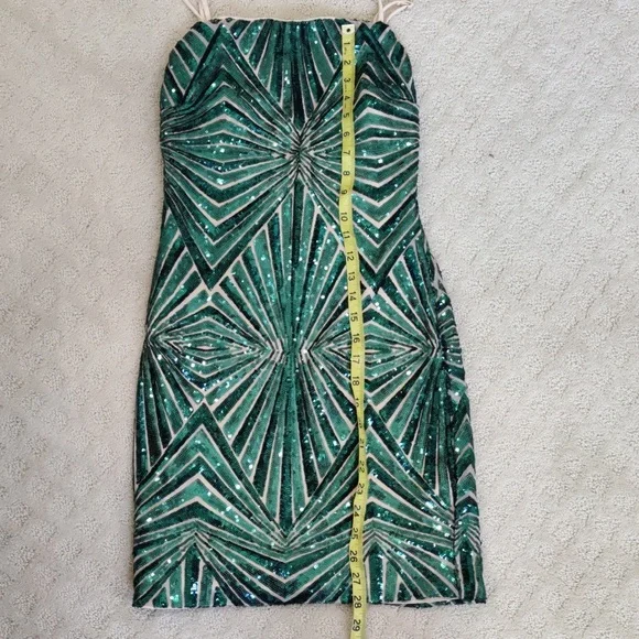 Lulu's Gatsby green sequin dress - Picture 6 of 8